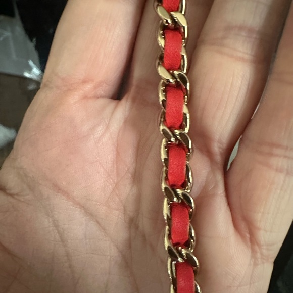 CHANEL Caviar Quilted Filigree cross body purse and dust bag. - Picture 5 of 8